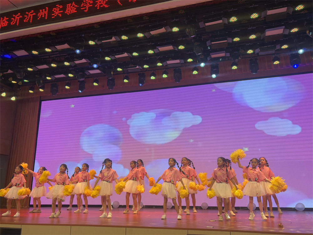 表演唱《彩虹的微笑》-東校區(qū)-10.jpg