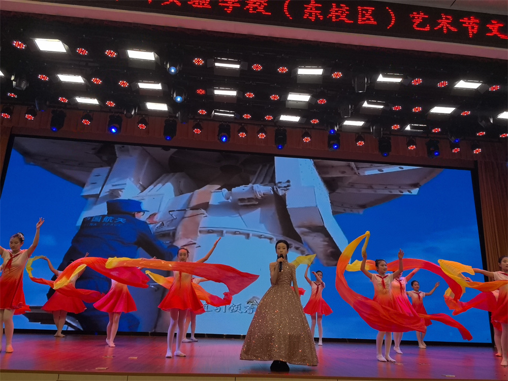 歌伴舞《那一面紅旗》-東校區(qū)-16.jpg